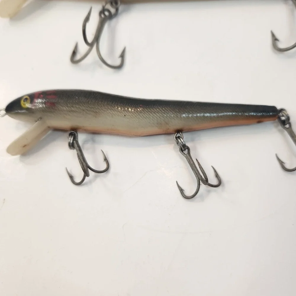 Lot Of 2 Vintage Cotton Cordell Redfin Lures 5-1/2 Inch‎ And 6-1/2 Inch Fishing